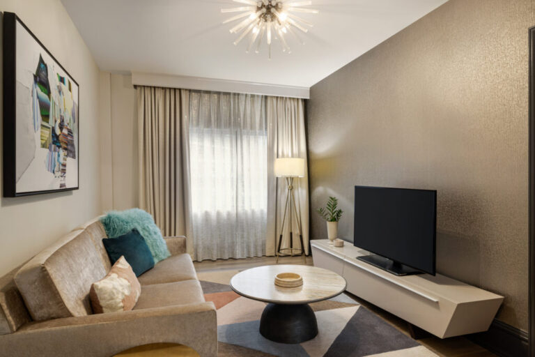 American Suite Hotel Lifestyle: The 2026 Guide to Managed Living